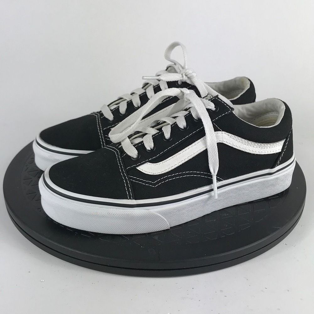 Vans Old Skool Black/White Suede Athletic Skate Shoes Women’s Size 5.5